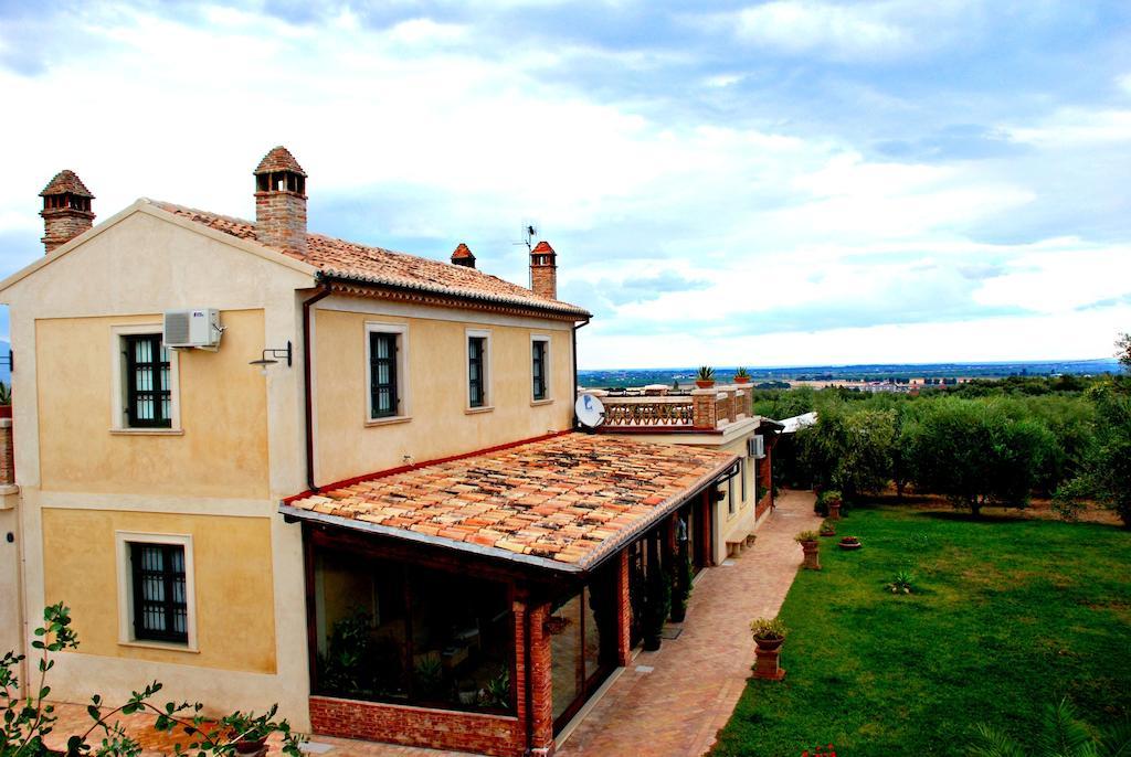 מרינה די סיבארי Agriturismo Casacchella מראה חיצוני תמונה